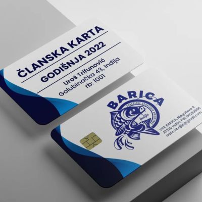 Čvrsta plastika